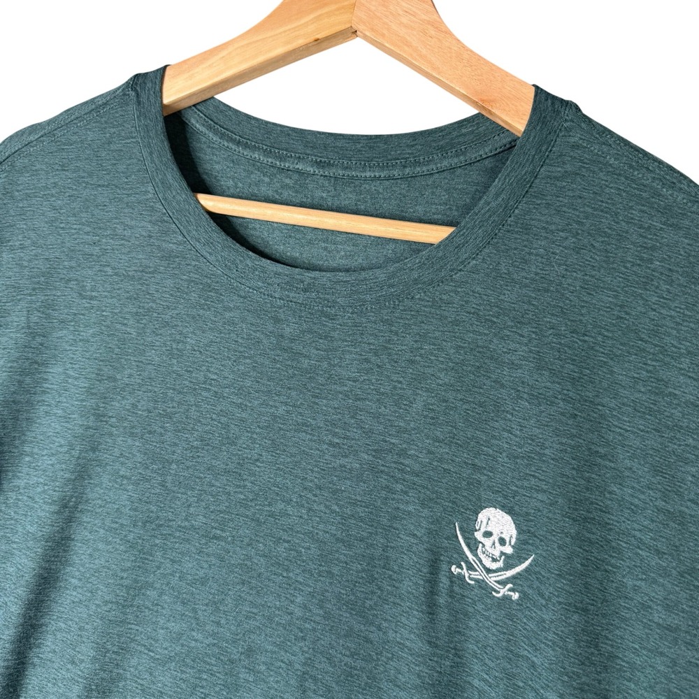 Vuori V126 Current Tech Tee Mens XL Green Buccaneer 2023 Skull Crossbones Shirt